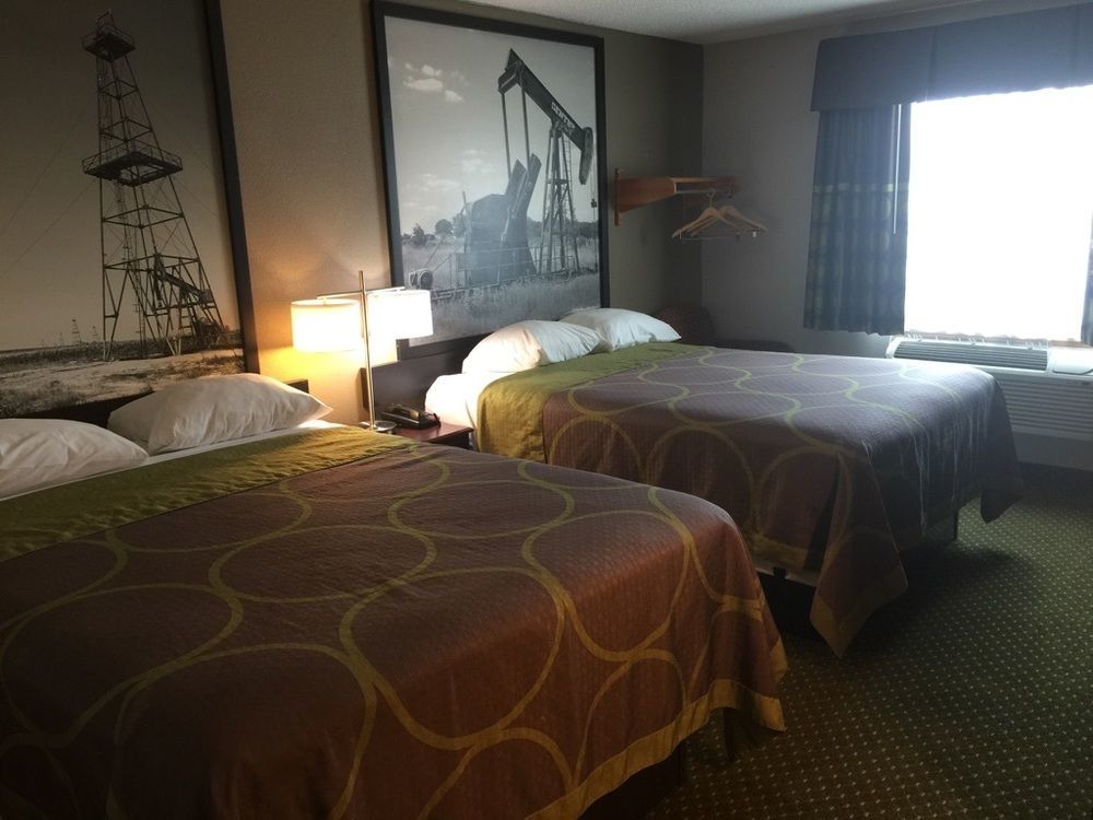 ซูเปอร์ 8 บาย วินด์แฮม เบทฟอร์ด แอร์พอร์ต เวสต์ Motel เบดฟอร์ด ภายนอก รูปภาพ
